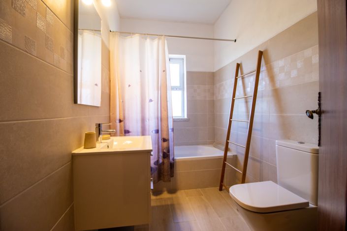 Image No.17-3 Bed Villa for sale