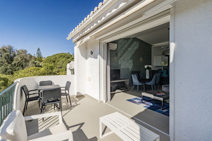 Image No.15-2 Bed Townhouse for sale