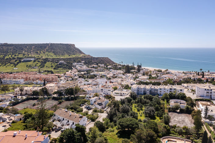 Image No.19-2 Bed Townhouse for sale