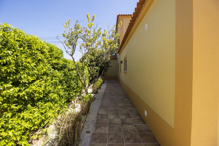 Image No.22-8 Bed Villa for sale