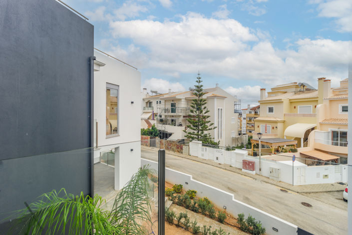 Image No.20-5 Bed Villa for sale