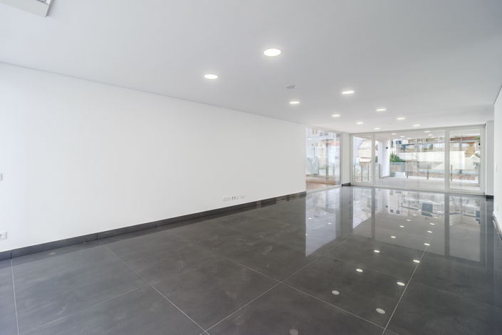 Image No.3-5 Bed Villa for sale