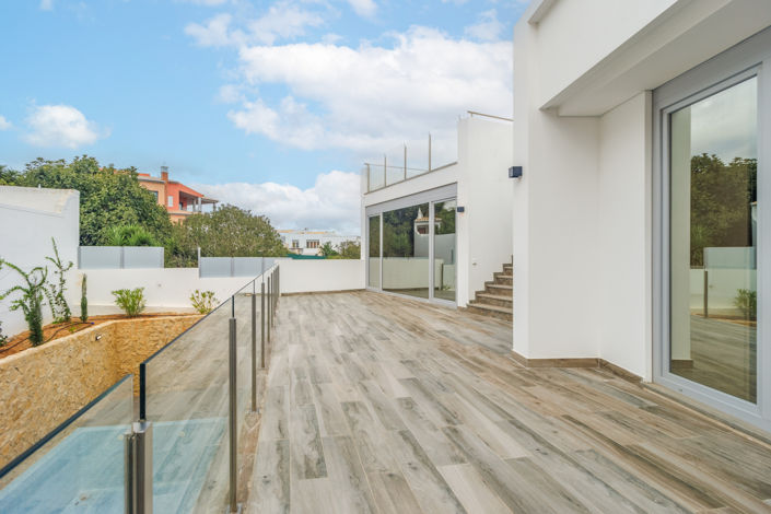 Image No.42-5 Bed Villa for sale