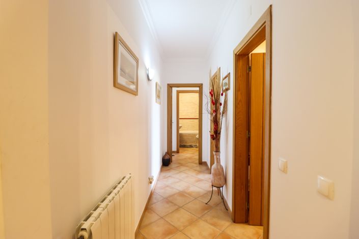 Image No.12-2 Bed Apartment for sale