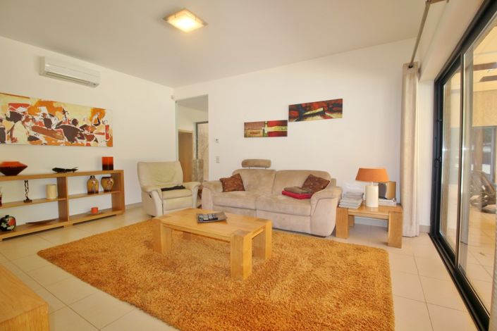 Image No.8-5 Bed Villa for sale