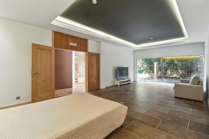 Image No.20-Commercial for sale