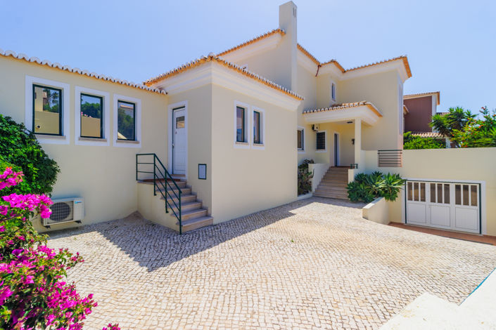 Image No.56-3 Bed Villa for sale