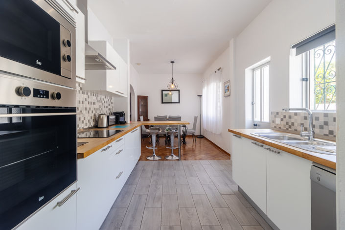 Image No.16-5 Bed Villa for sale