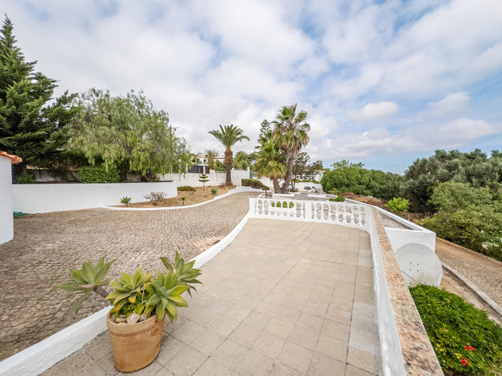 Image No.37-5 Bed Villa for sale