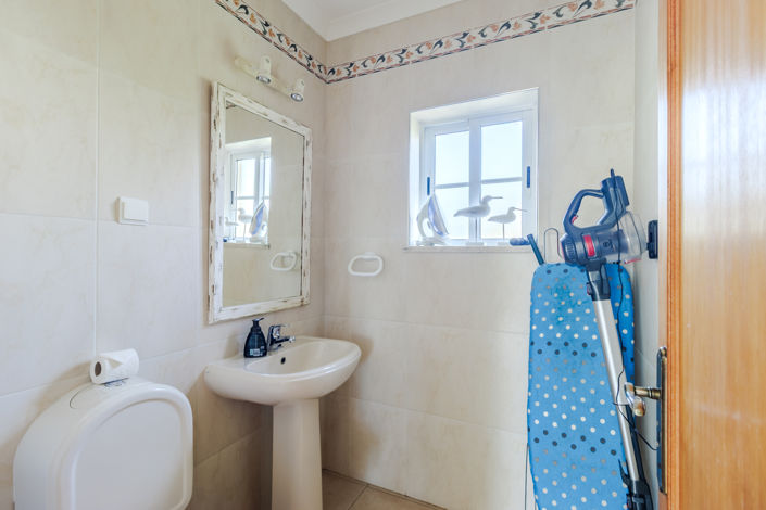 Image No.19-3 Bed Villa for sale