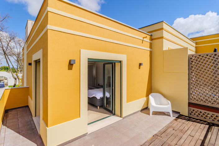 Image No.19-2 Bed Townhouse for sale