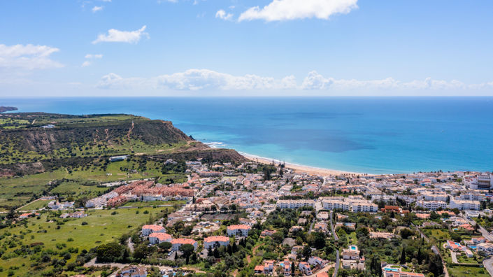 Image No.32-2 Bed Townhouse for sale