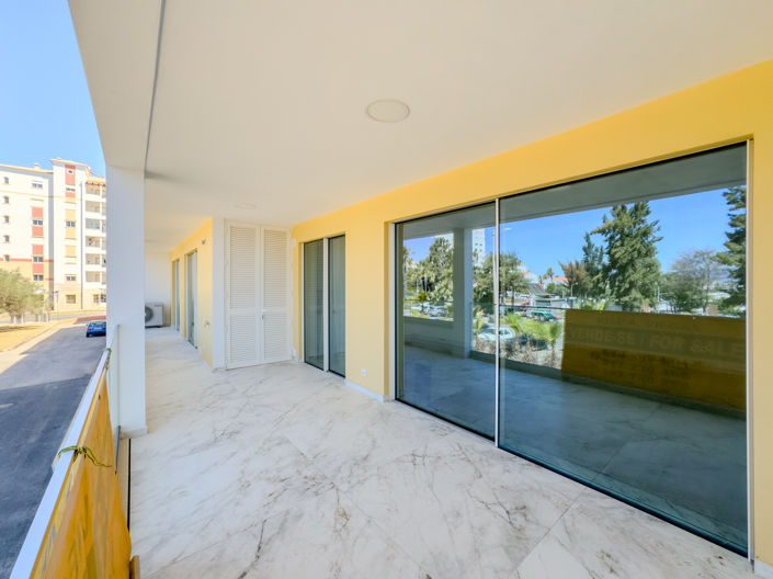 Image No.19-4 Bed Apartment for sale