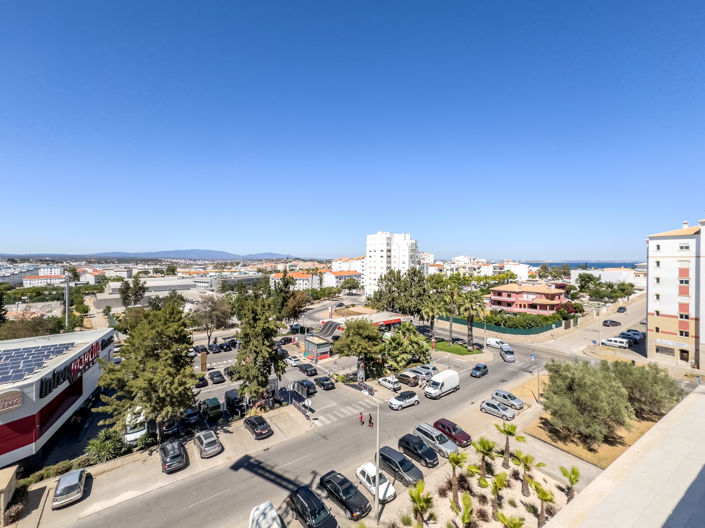 Image No.21-2 Bed Apartment for sale