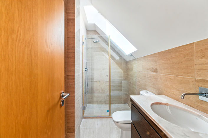 Image No.22-3 Bed Townhouse for sale