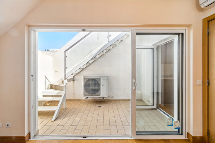 Image No.23-3 Bed Townhouse for sale