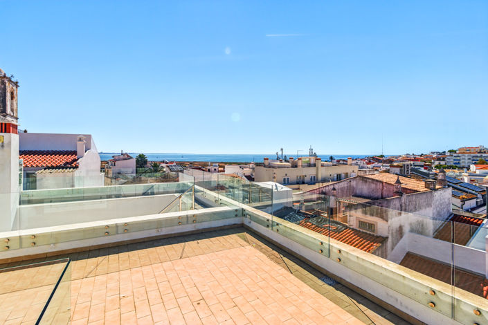 Image No.30-3 Bed Townhouse for sale