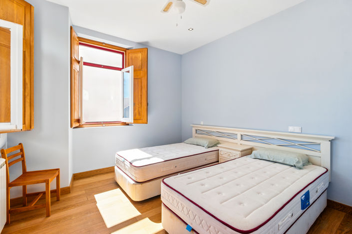 Image No.33-3 Bed Townhouse for sale