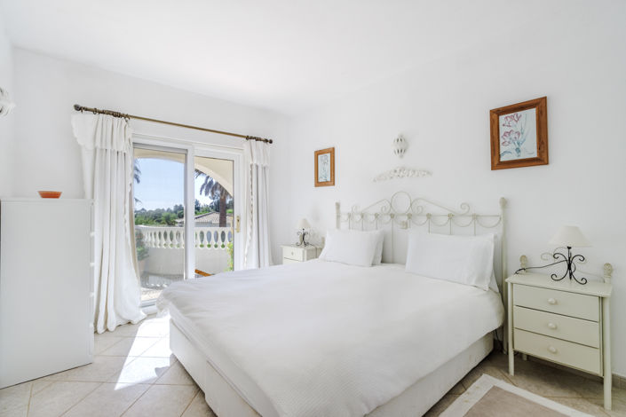 Image No.24-3 Bed Villa for sale