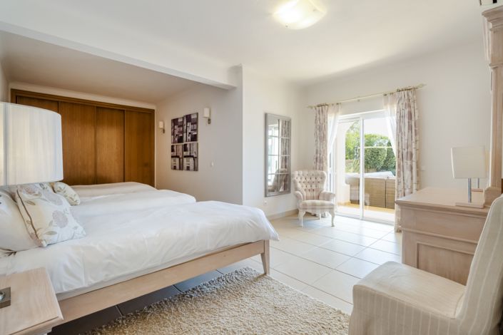 Image No.30-3 Bed Villa for sale