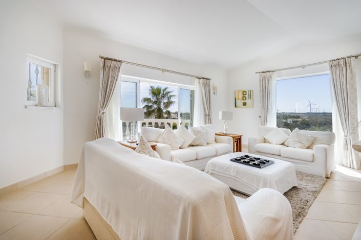 Image No.6-3 Bed Villa for sale