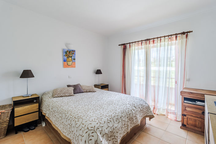 Image No.18-3 Bed Apartment for sale