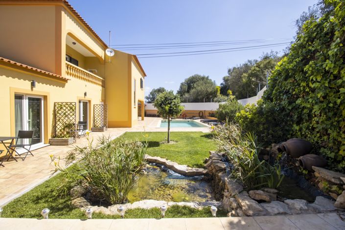 Image No.31-8 Bed Property for sale