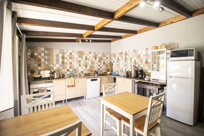 Image No.10-8 Bed Property for sale