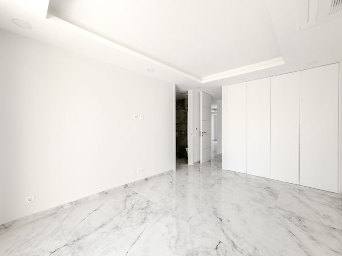 Image No.11-3 Bed Apartment for sale