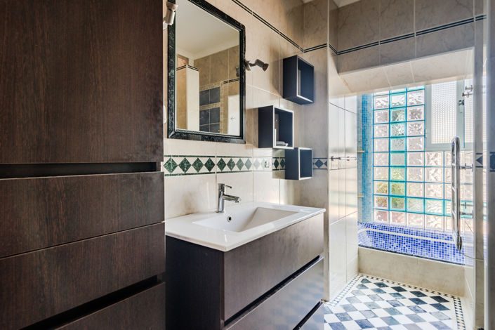 Image No.12-3 Bed Townhouse for sale