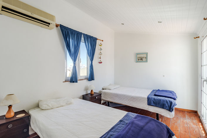 Image No.21-3 Bed Townhouse for sale