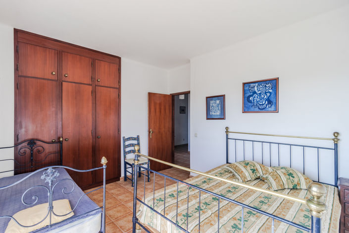 Image No.12-2 Bed Apartment for sale