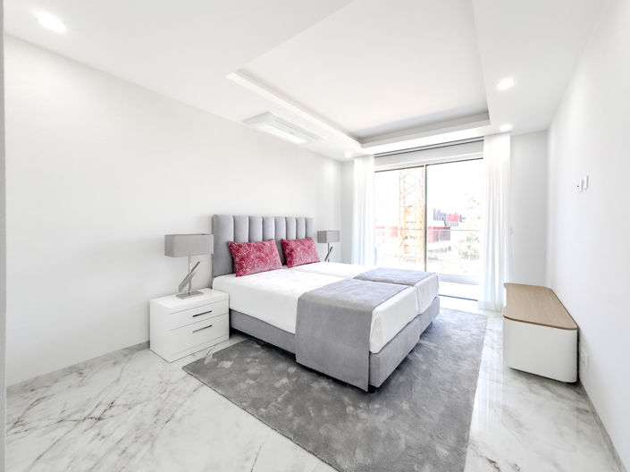 Image No.12-3 Bed Apartment for sale