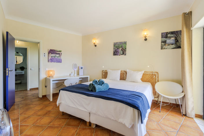 Image No.17-7 Bed Villa for sale