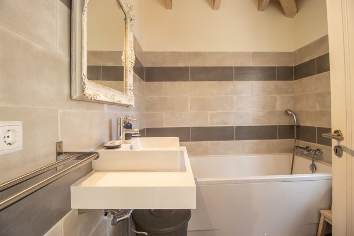 Image No.49-8 Bed Villa for sale