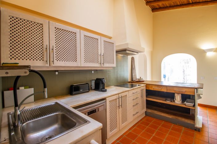 Image No.57-8 Bed Villa for sale