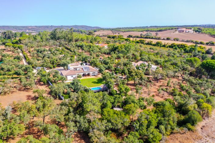 Image No.76-8 Bed Villa for sale