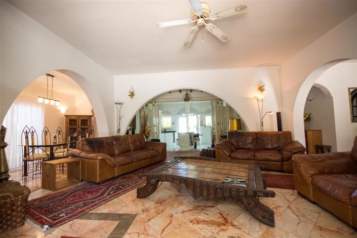 Image No.7-5 Bed Villa for sale