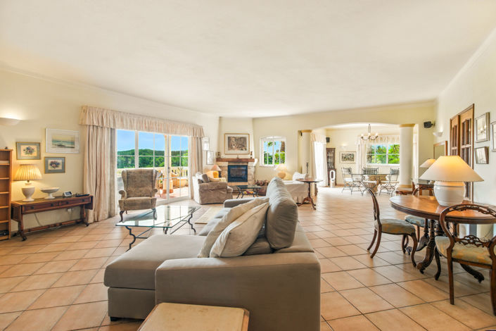 Image No.8-5 Bed Villa for sale