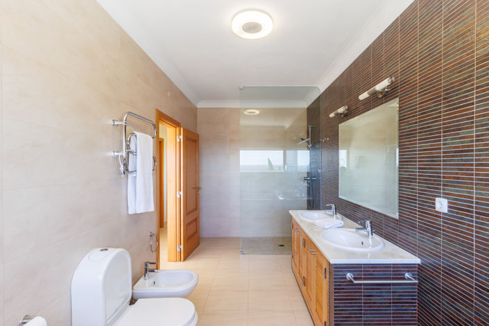 Image No.29-5 Bed Villa for sale