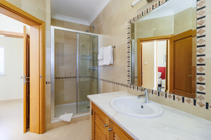 Image No.34-5 Bed Villa for sale