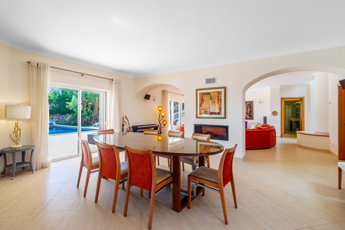 Image No.9-5 Bed Villa for sale