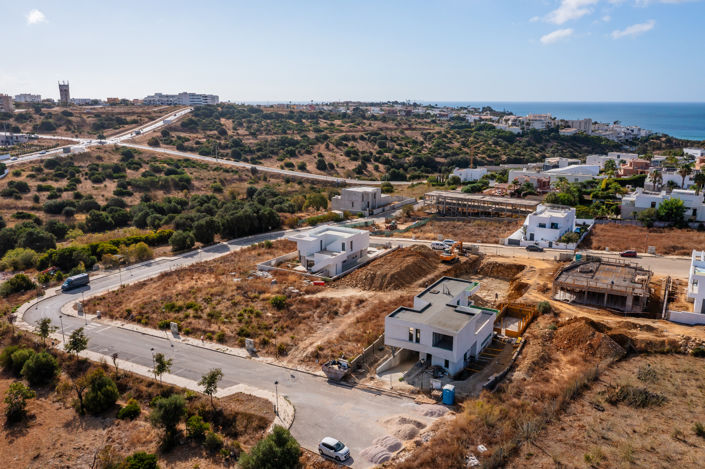 Image No.14-Terrain de 3 chambres à vendre à Lagos