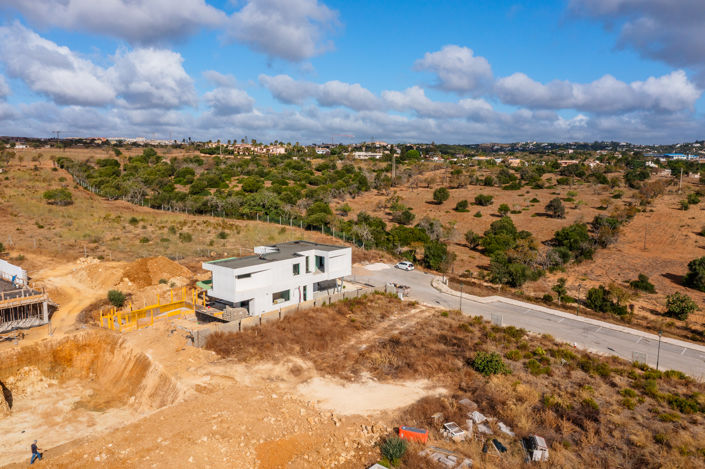 Image No.15-Terrain de 3 chambres à vendre à Lagos
