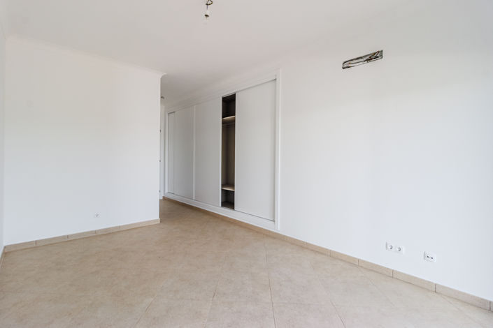 Image No.18-4 Bed Villa for sale