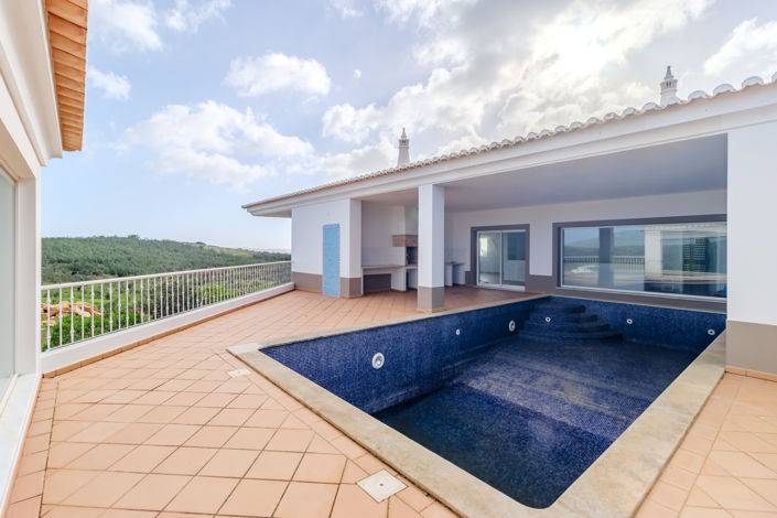 Image No.2-4 Bed Villa for sale