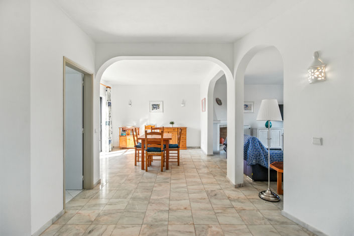 Image No.21-3 Bed Townhouse for sale