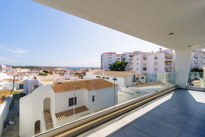 Image No.18-3 Bed Villa for sale