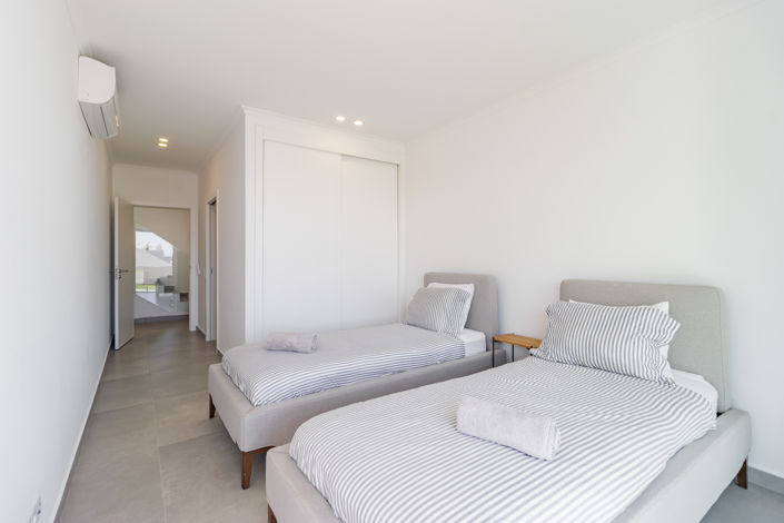 Image No.31-3 Bed Villa for sale