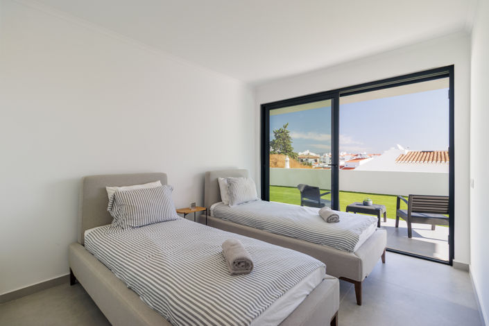 Image No.34-3 Bed Villa for sale